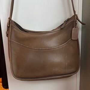Coach Vintage Light Brown Leather Shoulder Bag